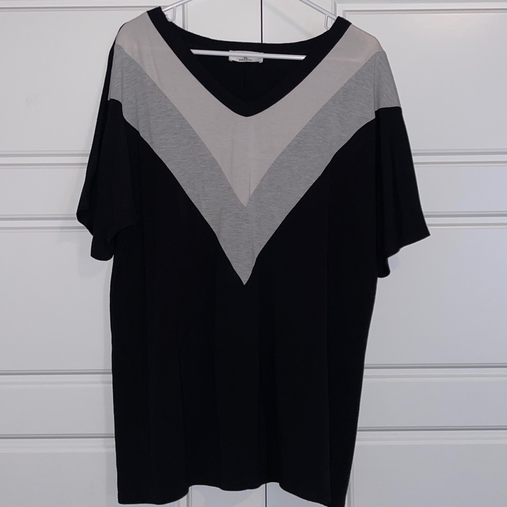 Black Grey White Chevron Zenana Short Sleeve Top